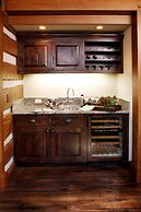 Headwaters Private Residences at Eagle Ranch Resort