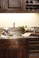 Headwaters Private Residences at Eagle Ranch Resort