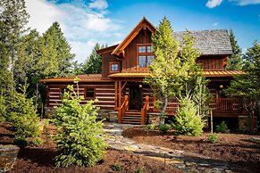 Headwaters Private Residences at Eagle Ranch Resort
