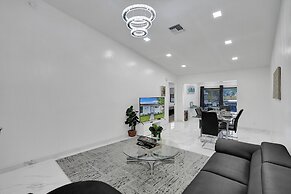 The Lake House in Fort Lauderdale