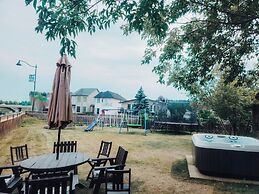 Family House with Httb Playgr BBQ Firept