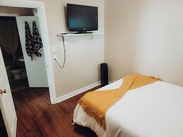 Family House with Httb Playgr BBQ Firept