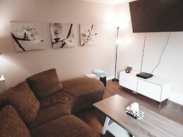 Family House with Httb Playgr BBQ Firept