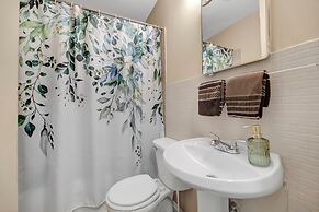 Family House with Httb Playgr BBQ Firept