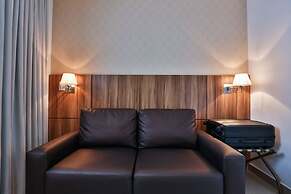 MG Business Hotel & Residence