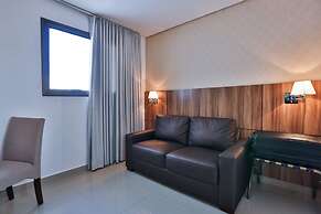 MG Business Hotel & Residence