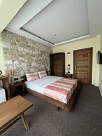 QUEEN CİTY HOTEL AND BUNGALOV