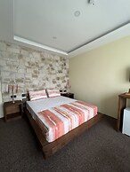 QUEEN CİTY HOTEL AND BUNGALOV