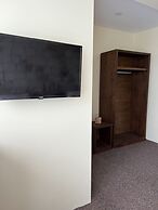 QUEEN CİTY HOTEL AND BUNGALOV