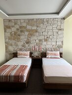 QUEEN CİTY HOTEL AND BUNGALOV