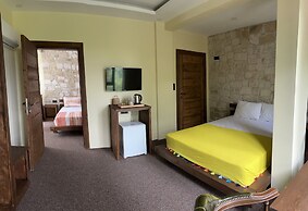 QUEEN CİTY HOTEL AND BUNGALOV