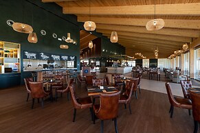 West Cliffs Ocean & Golf Resort