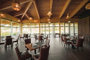 West Cliffs Ocean & Golf Resort