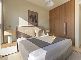 Sanders Mythical Blue - Chic 4 bdr Villa With Pool