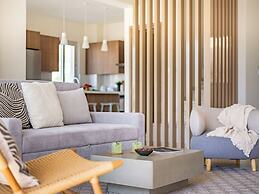 Sanders Mythical Blue - Chic 4 bdr Villa With Pool