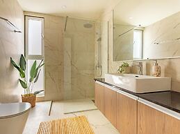 Sanders Mythical Blue - Chic 4 bdr Villa With Pool