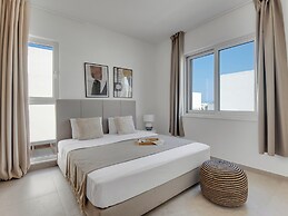 Sanders Mythical Blue - Nice 4 bdr Villa With Pool