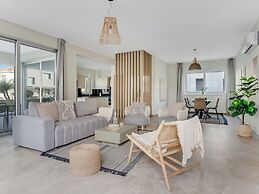 Sanders Mythical Blue - Nice 4 bdr Villa With Pool