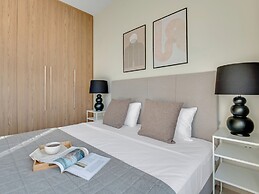 Sanders Mythical Blue - Bright 4 bdr Villa With Pool