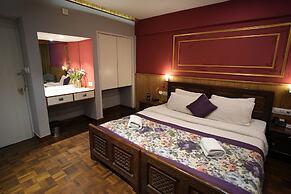 Mount Conifer Suites & Spa