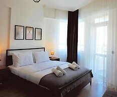 Chic Flat 10 min to Lara Beach in Antalya