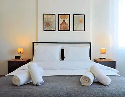 Chic Flat 10 min to Lara Beach in Antalya