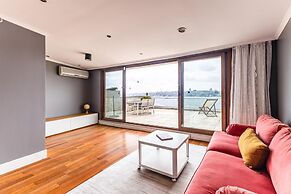 Duplex Flat w Panoramic Bosphorus View and Terrace