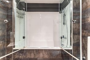 Duplex Flat w Panoramic Bosphorus View and Terrace