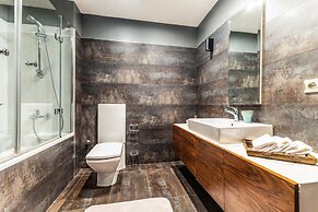 Duplex Flat w Panoramic Bosphorus View and Terrace