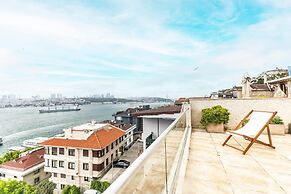 Duplex Flat w Panoramic Bosphorus View and Terrace