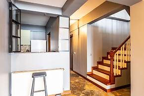 Duplex Flat w Panoramic Bosphorus View and Terrace