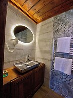 Saffronia 1900 Boutique Hotel