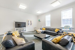 4 Bedroom House - Hobart CBD - Parking