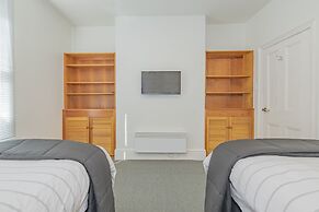 4 Bedroom House - Hobart CBD - Parking