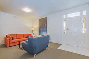 4 Bedroom House - Hobart CBD - Parking