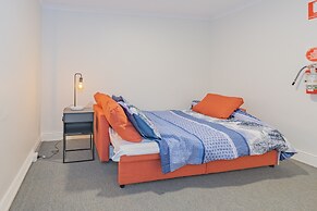 4 Bedroom House - Hobart CBD - Parking