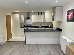 Henley Town Centre With Parking - From 110 Per Night