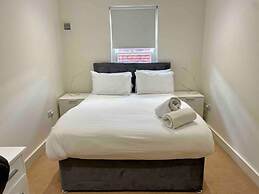 Henley Town Centre With Parking - From 110 Per Night