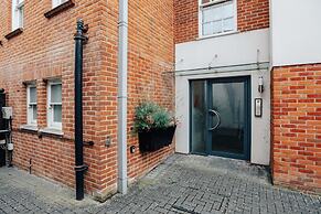 Henley Town Centre With Parking - From 110 Per Night