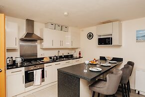 Henley Town Centre With Parking - From 110 Per Night