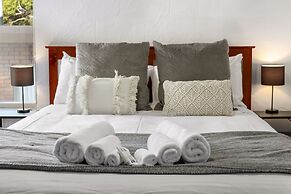 Spectacular Views - 5 Bedroom House