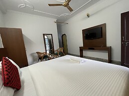 Classic Inn by Meera Hotels