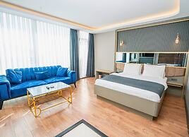 216 Ruby Suite
