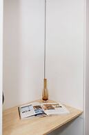 Beautiful 2BR APT With Balcony, Pool and Gym