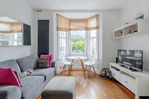 Tasteful & Homely 1BD Flat - Brixton