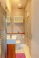 Tasteful & Homely 1BD Flat - Brixton