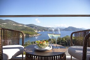 Zavia Pente in Syvota