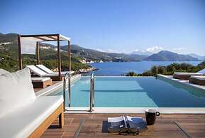 Zavia Pente in Syvota