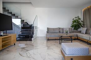 Zavia Pente in Syvota