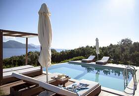 Zavia Pente in Syvota